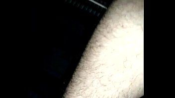 Mikaela Velardy se lambuzando com o leite quente do macho